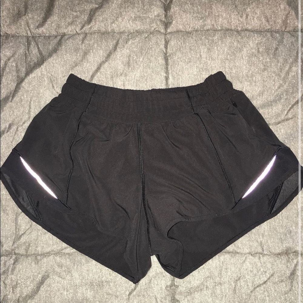 black lululemon shorts size 4